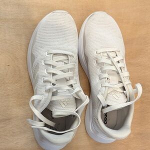 Adidas women’s cloud foam comfort white sneakers